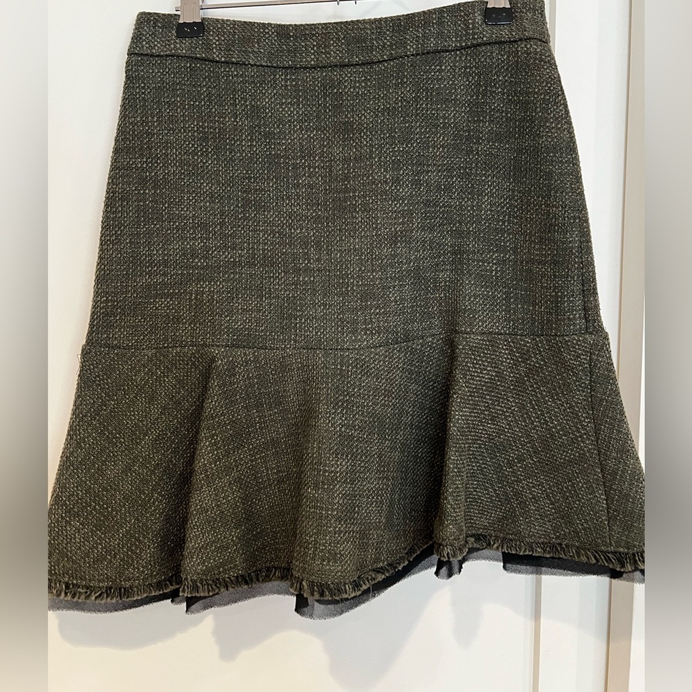 Never worn hunter green knee length Ann Taylor lined skirt sz 00